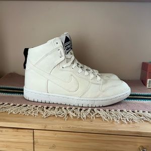 DSM/Dover Street Market Dunk High White